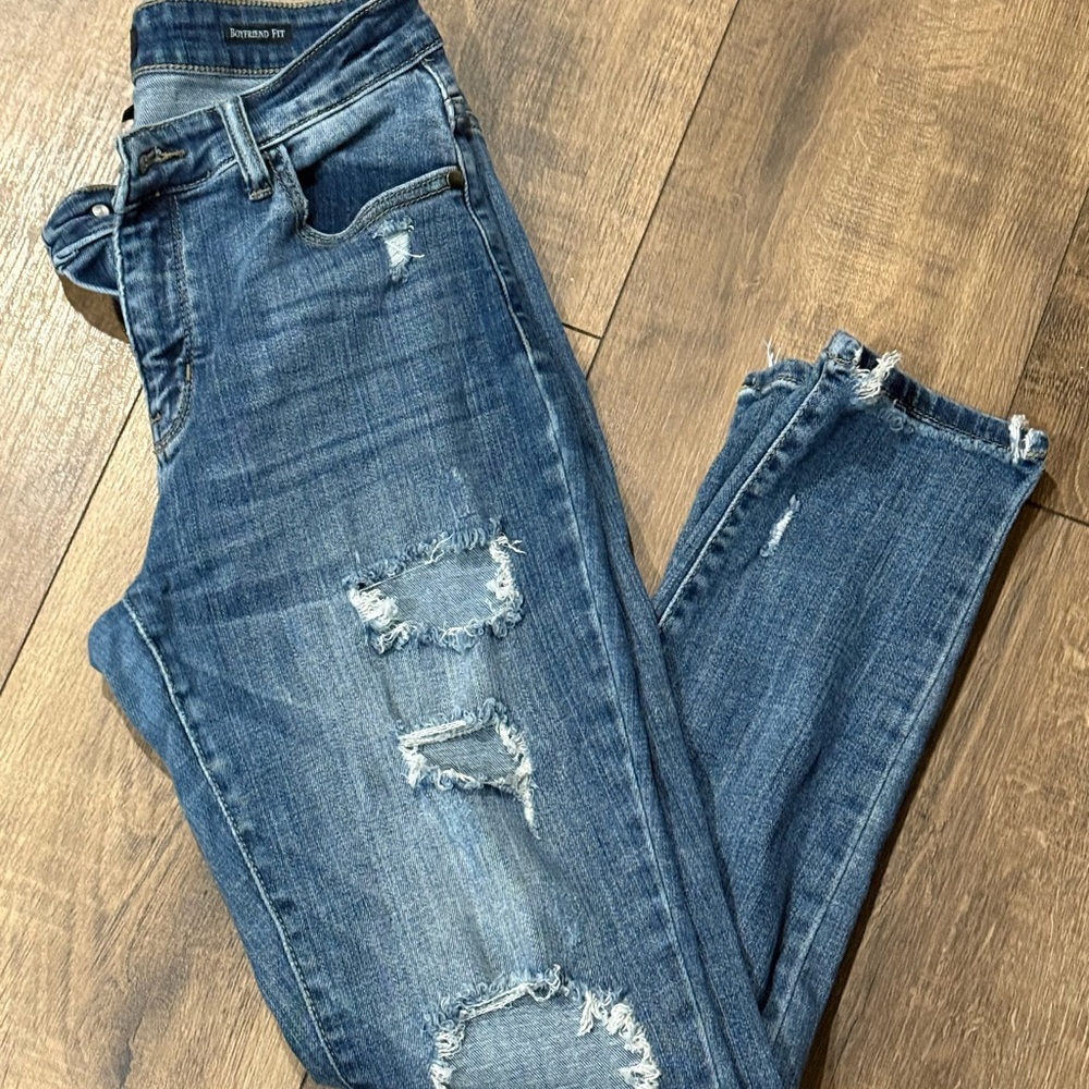 Judy Blue Distressed Denim Boyfriend Jeans